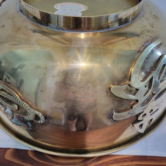 Large Vintage Brass Bowl with Chinese Characters Chinoiserie MCM Patina planter - Picture 10 of 15